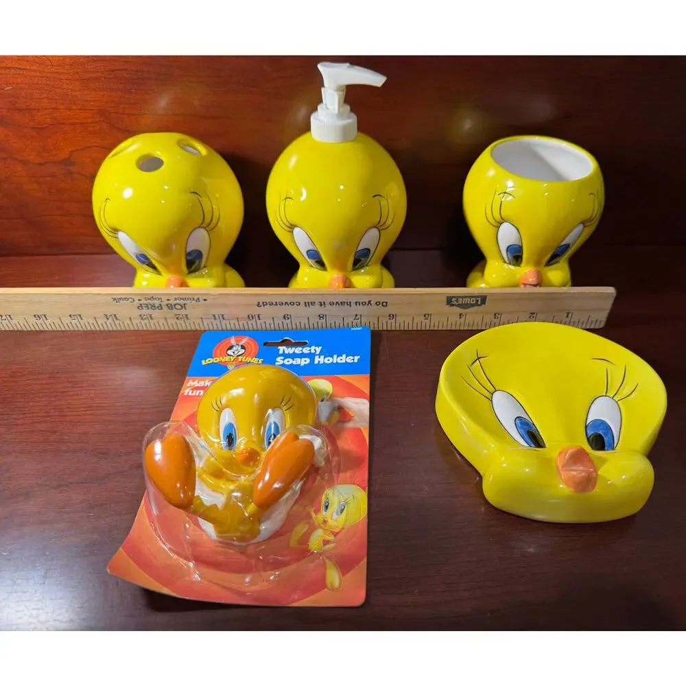 Vintage 1998 Set of 5 Tweety Bathroom Accessory Warner Brothers Looney Tunes
